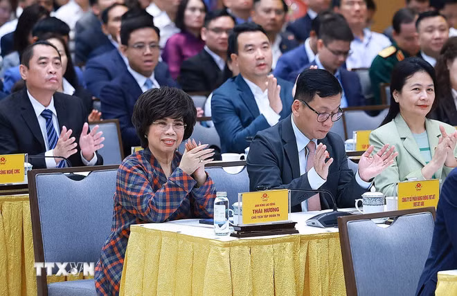 Thủ tướng chủ trì hội nghị về tăng trưởng hai con số và tri ân doanh nghiệp -0