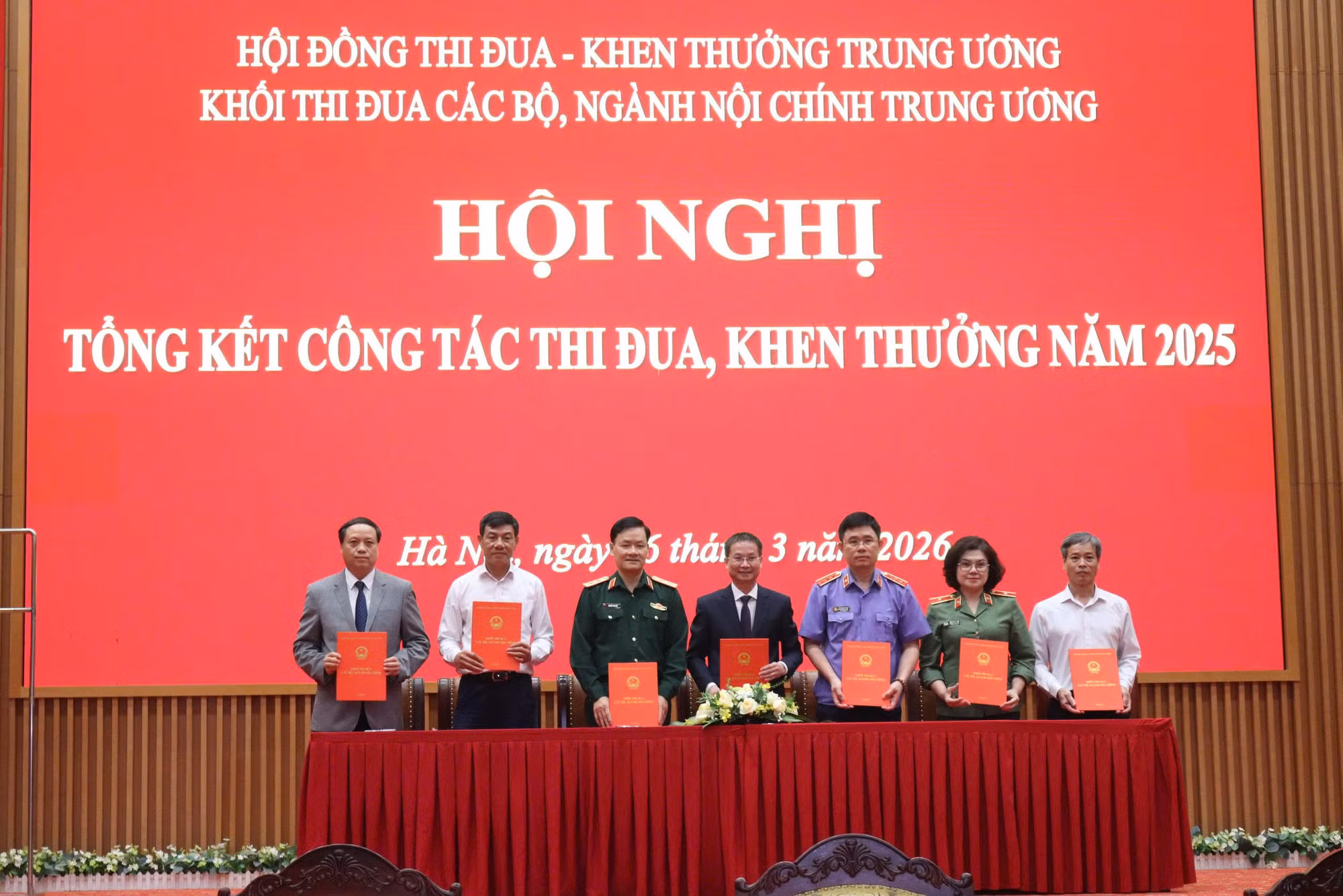 Khối thi đua các bộ, ngành nội chính Trung ương triển khai hiệu quả các phong trào thi đua gắn với nhiệm vụ chuyên môn -0