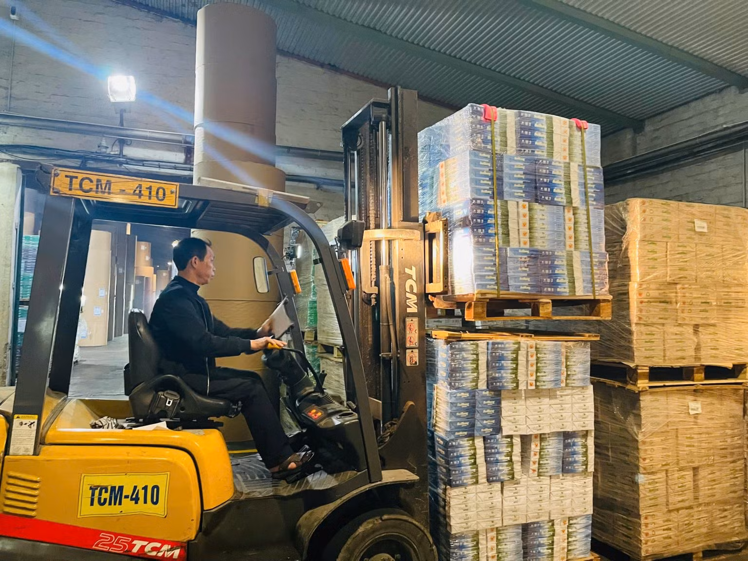 Bài 2: Điểm sáng trong tiết kiệm năng lượng, chuyển đổi xanh -0