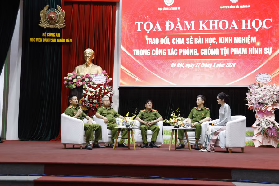 Truyền lửa nghề và chia sẻ kinh nghiệm phòng ngừa, trấn áp tội phạm từ sớm, từ xa -0