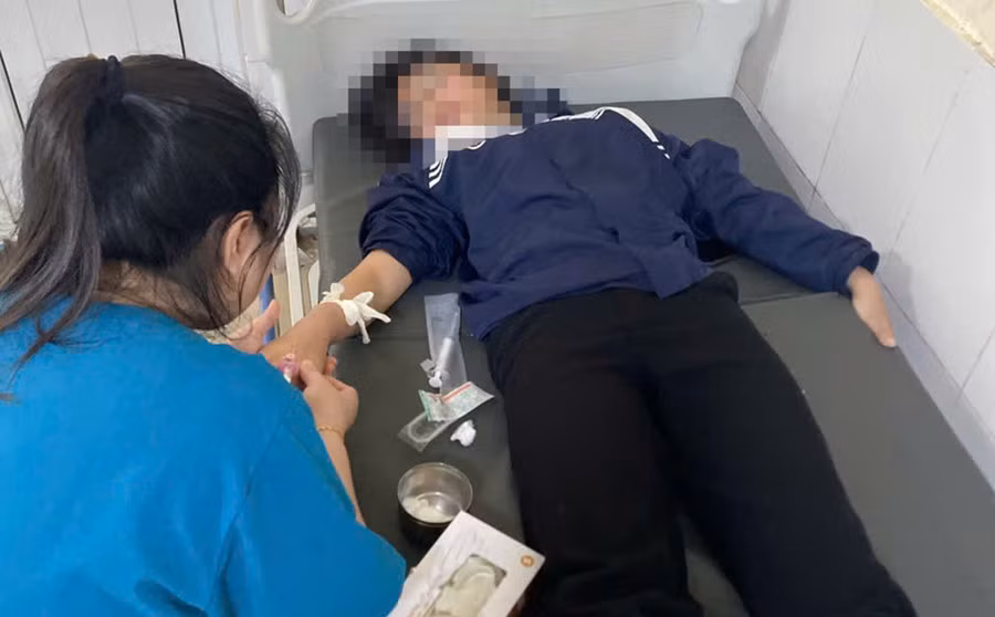 Bạo lực học đường trên môi trường số: Vết thương sâu từ những cú nhấp chuột -2