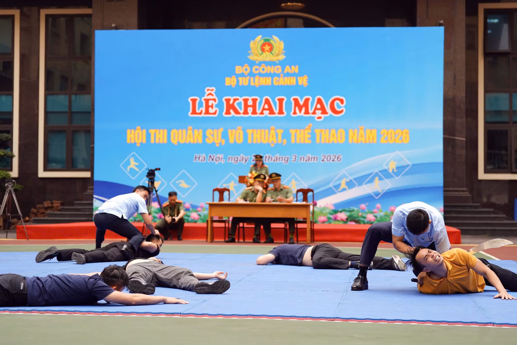 Bộ Tư lệnh Cảnh vệ nâng chất rèn luyện thể lực, bản lĩnh, kỹ thuật, chiến thuật -3
