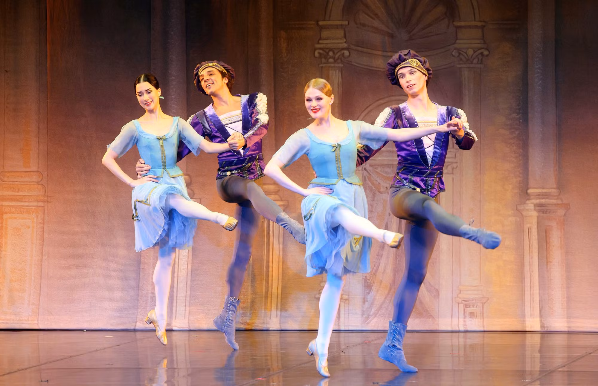 Choáng ngợp với ballet “Romeo và Juliet” từ xứ sở bạch dương -0