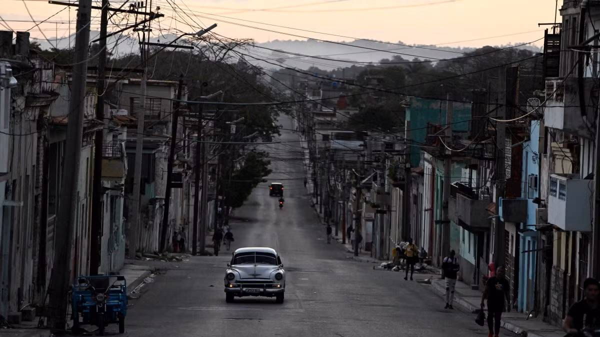 Cuba nỗ lực khôi phục lưới điện tại sau sự cố mất điện toàn quốc -0