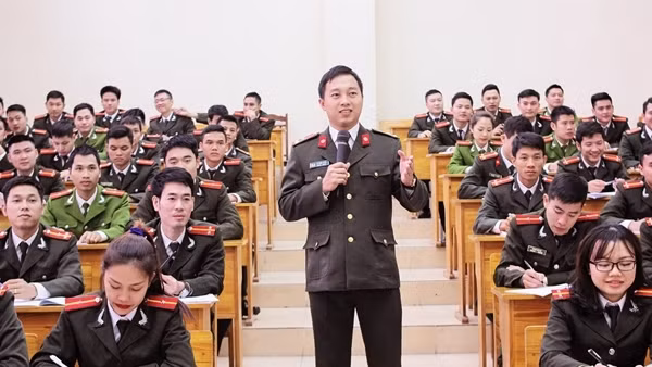 Tạo cơ chế, chính sách đặc thù, vượt trội cho phát triển giáo dục và đào tạo trong CAND