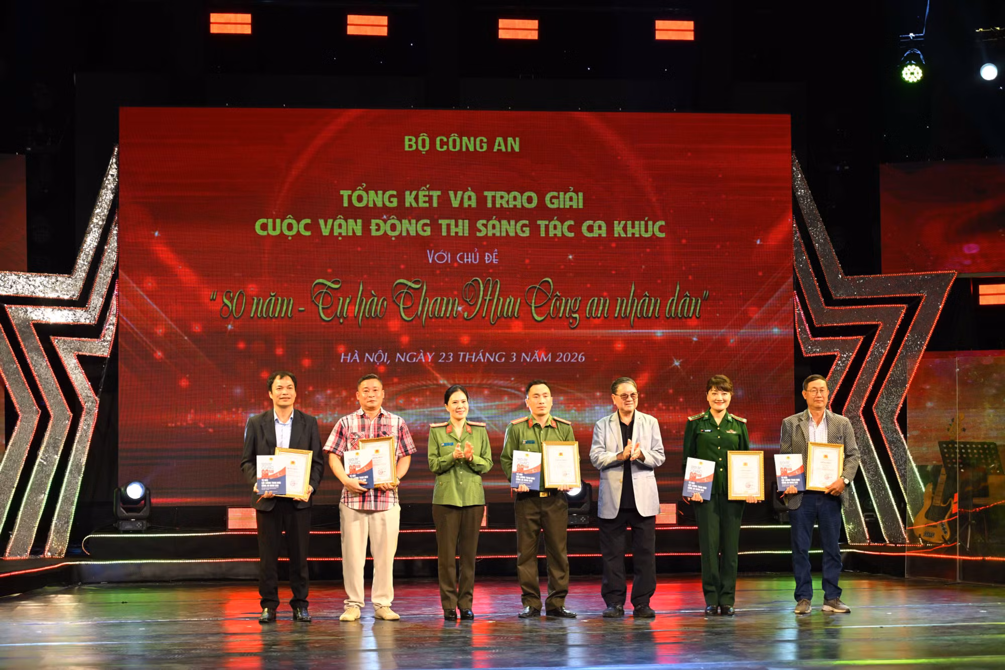Trao giải Cuộc vận động sáng tác ca khúc về lực lượng Tham mưu CAND -0