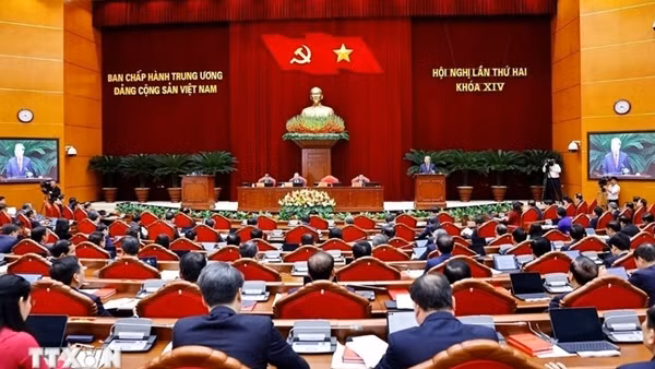 Thông cáo báo chí ngày làm việc thứ nhất Hội nghị Trung ương 2 khóa XIV