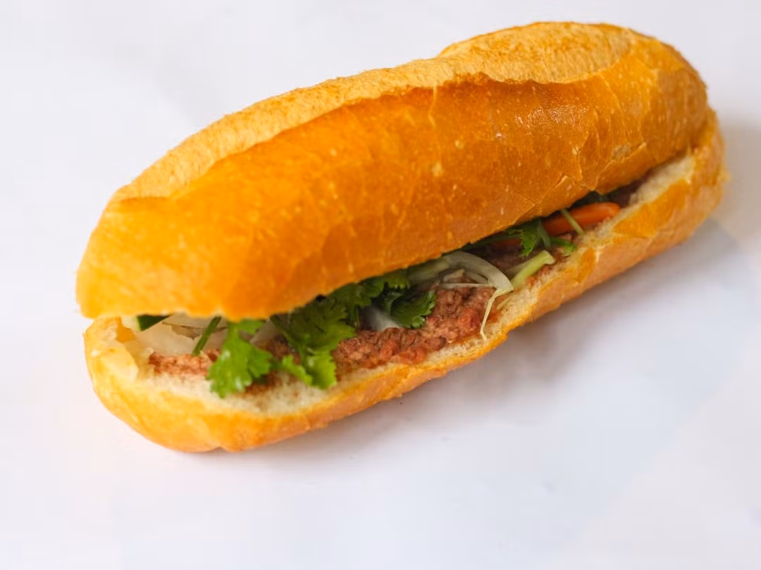 Điều tra nguyên nhân 19 người phải nhập viện sau khi ăn bánh mì -0