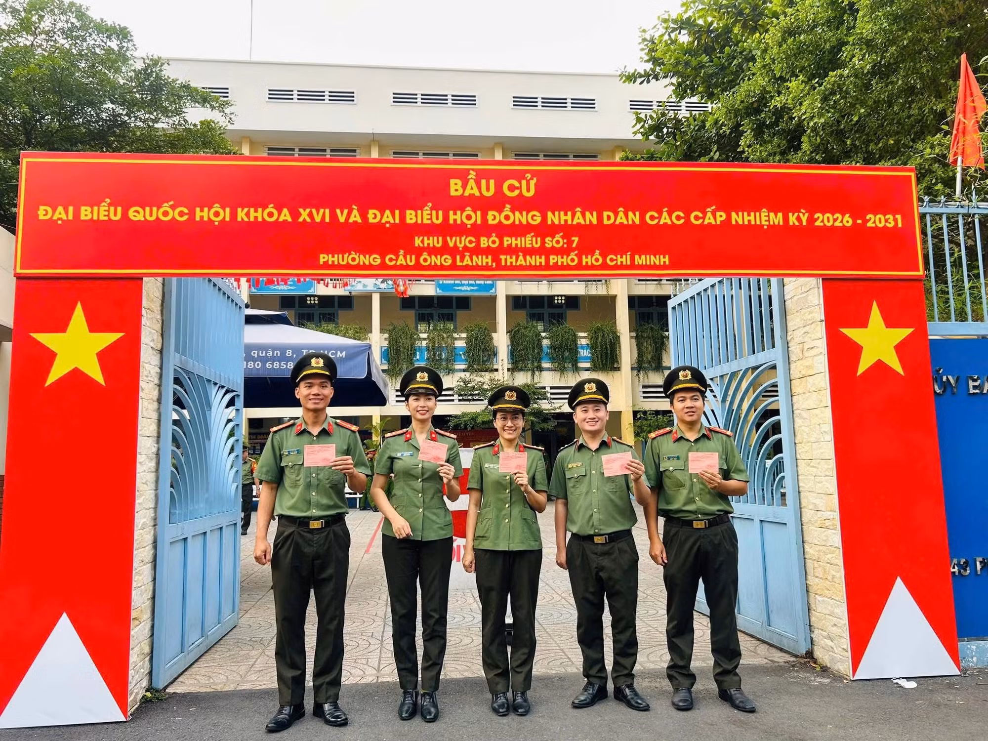 TP Hồ Chí Minh tri ân những đóng góp thầm lặng làm nên thành công của cuộc bầu cử -2