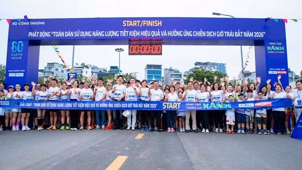 2.000 người chạy hưởng ứng Chiến dịch Giờ Trái đất