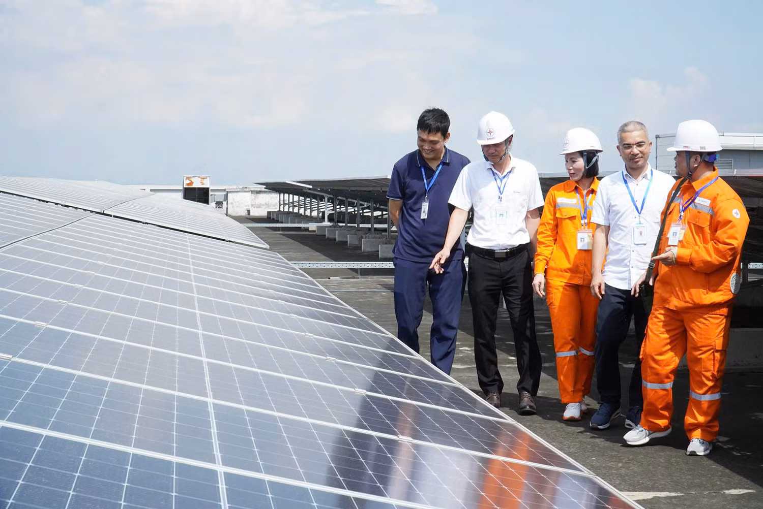 Bài cuối: Năng lượng tái tạo – Hành động xanh lợi ích cộng đồng -0