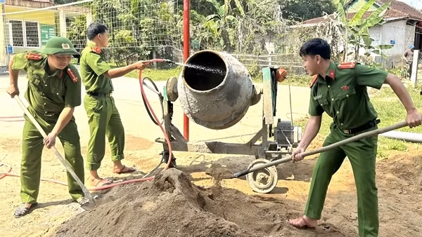 Công an cấp xã ở Huế bám địa bàn cơ sở, thực hiện ấn tượng “Ba nhất”