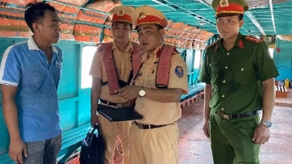 Trà Vinh: Đảm bảo an toàn giao thông tại các bến khách đò ngang