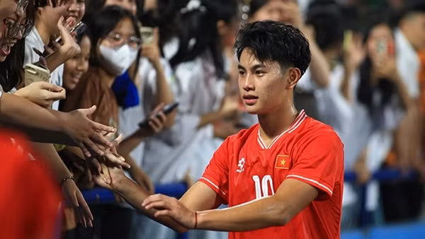 V.League vật lộn tìm “thần đồng”