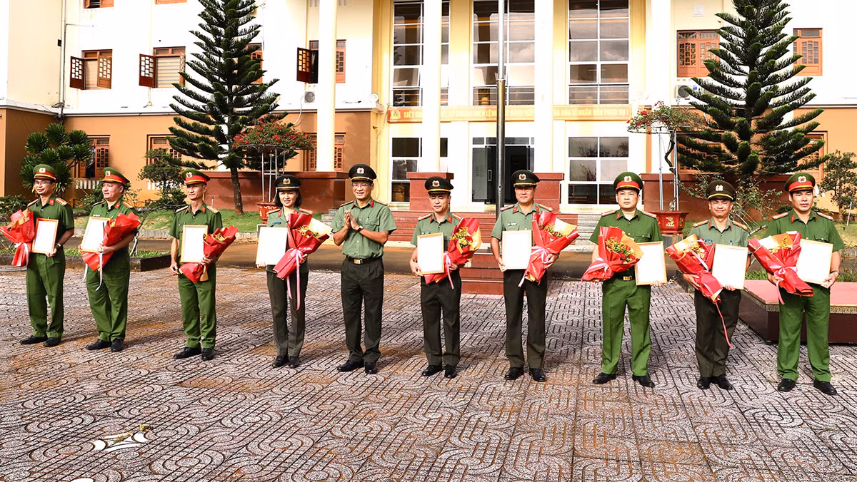 Nhiều tập thể, cá nhân thuộc Công an tỉnh Đắk Nông được Bộ Công an khen thưởng -0