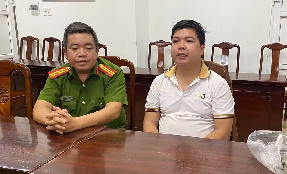 Lãnh 18 năm tù vì dùng kéo đâm bạn chết bạn nhậu -0