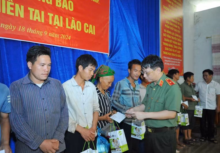 18_ DB _ Báo CAND kết nối ân tình, chung tay khắc phục hậu quả bão lũ -0