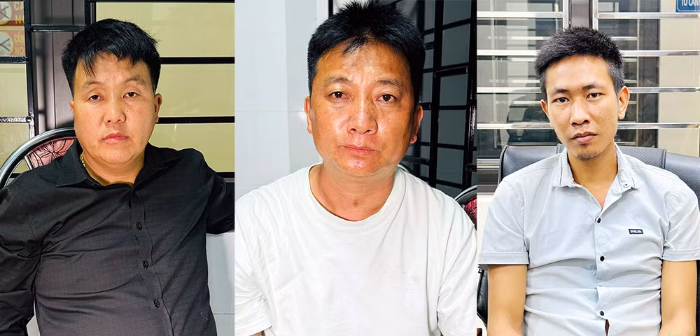 Bắt giữ 3 đối tượng mua bán trái phép 1 bánh heroin -0