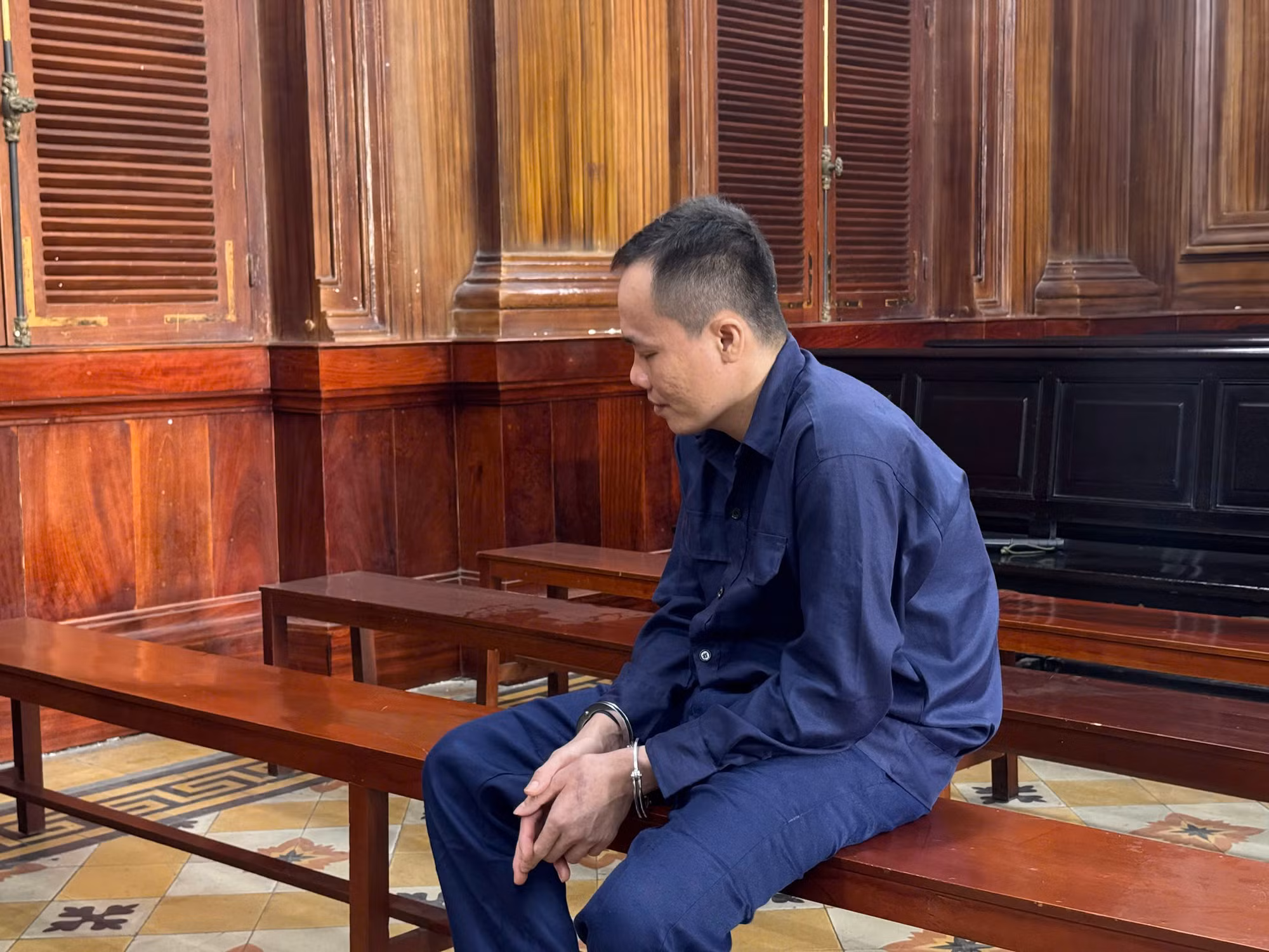 Lãnh án chung thân vì vô cớ giết người không liên quan -0