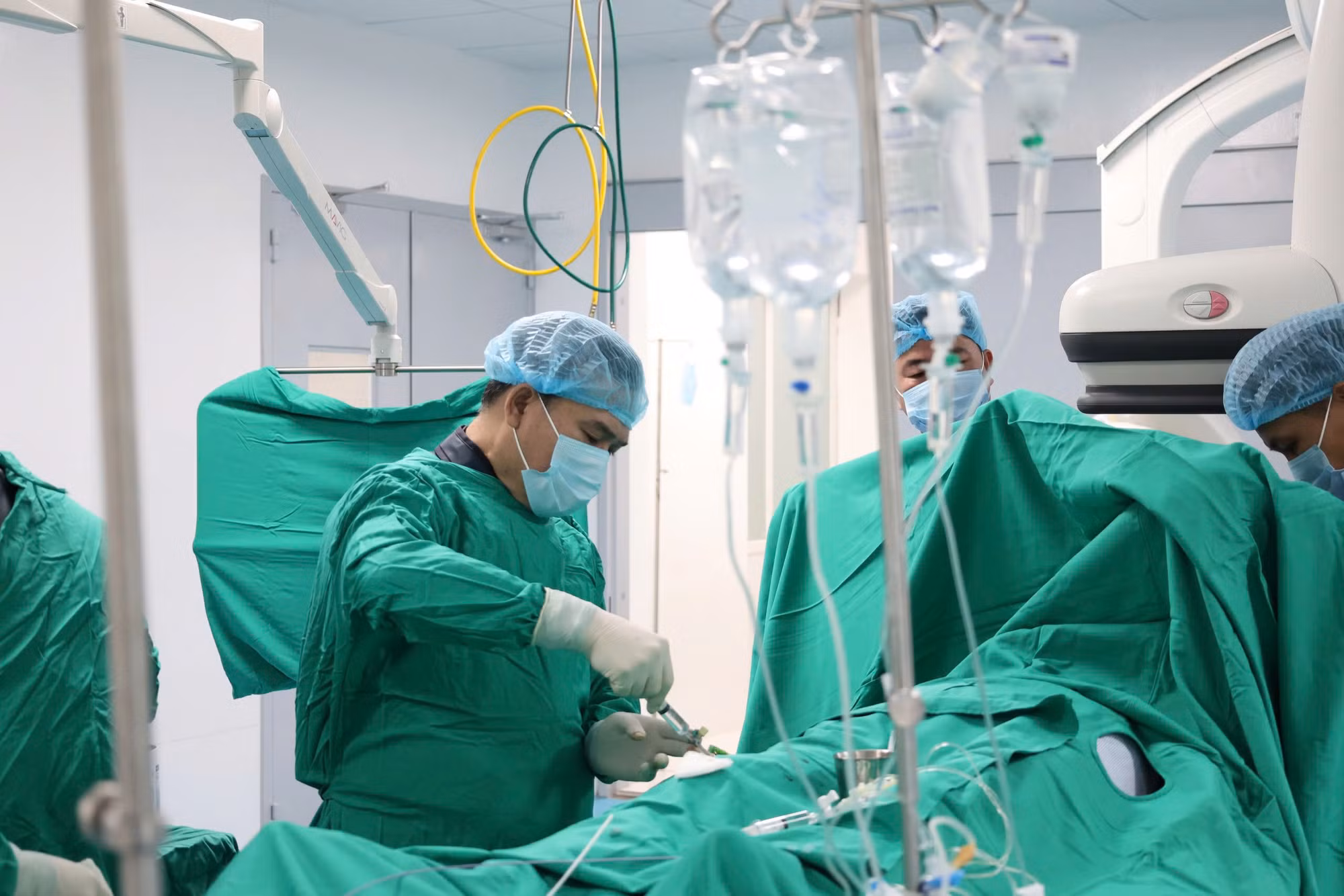 Bệnh viện 199 can thiệp mạch vành cho nhiều bệnh nhân tim mạch -1