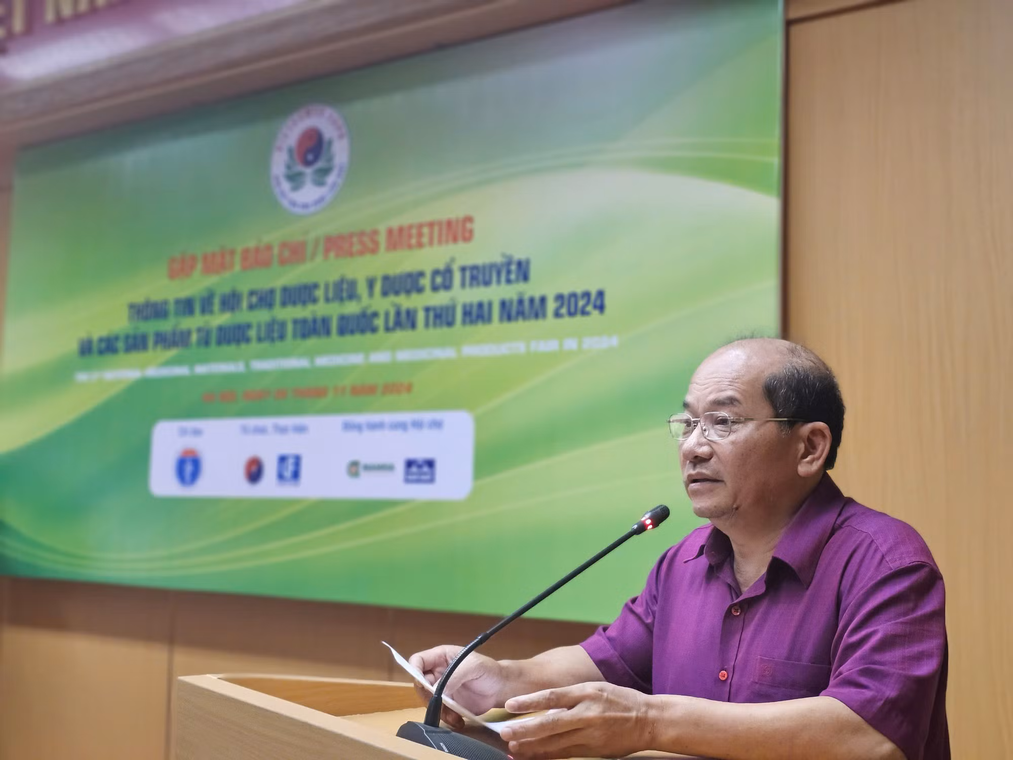 Tăng cường kiểm tra, xử lý tình trạng mạo danh lương y, quảng cáo bán thuốc gia truyền -0