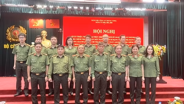 Quán triệt 3 văn kiện quan trọng cho cán bộ, đảng viên chủ chốt của ba Đảng bộ trong CAND