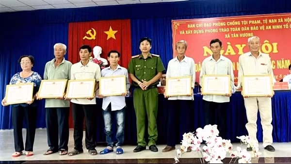 Trưởng Công an xã đưa Nghị quyết vào thực tiễn công tác đảm bảo an ninh trật tự