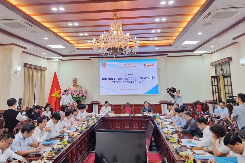 Toạ đàm “Đổi mới tư duy xây dựng pháp luật trong Kỷ nguyên mới” -0