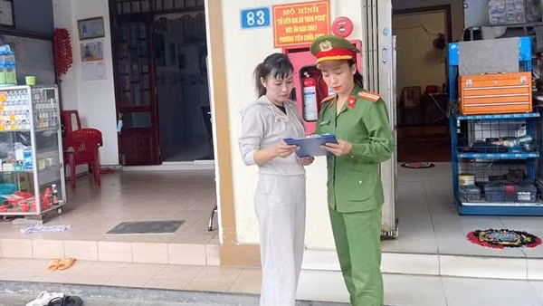 Nữ Cảnh sát khu vực tận tụy vì bình yên địa bàn trọng điểm