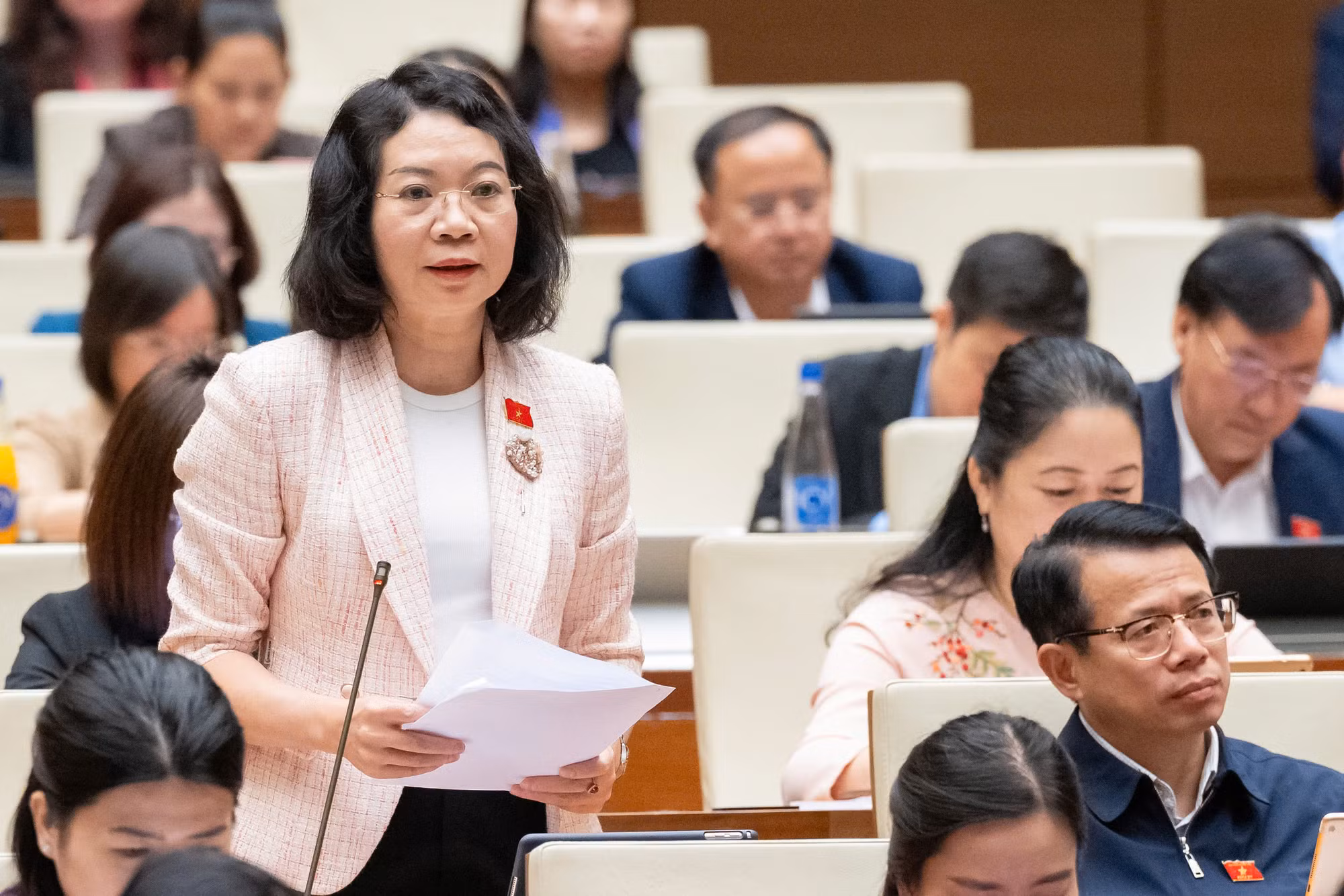 Mưa bão đã qua đi nhưng tình dân tộc, nghĩa đồng bào còn ở lại -0