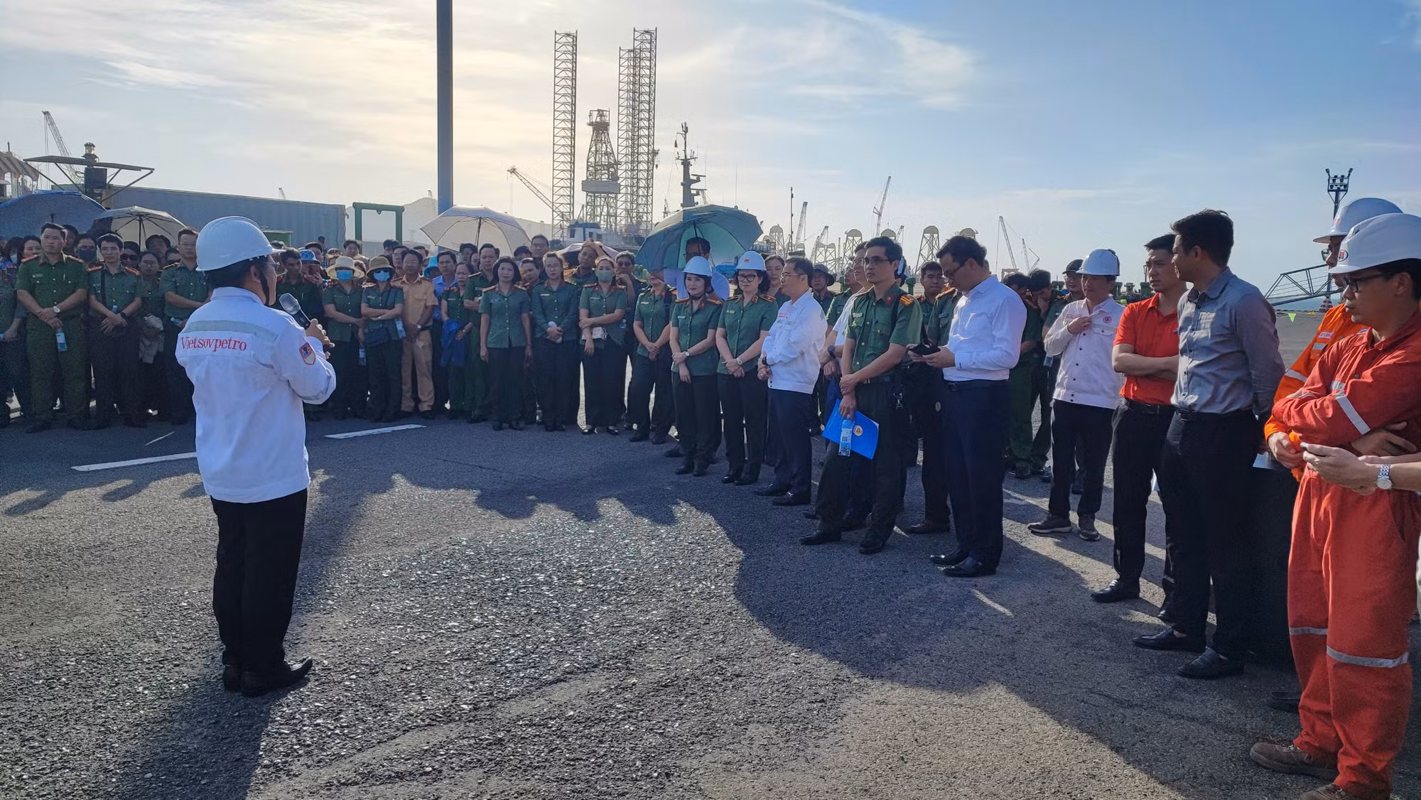 Công đoàn CAND và Công đoàn Dầu khí Việt Nam giao lưu, trao đổi kinh nghiệm -0