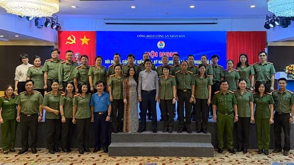 Nâng cao kỹ năng cho cán bộ công đoàn chủ chốt trong CAND khu vực phía Nam