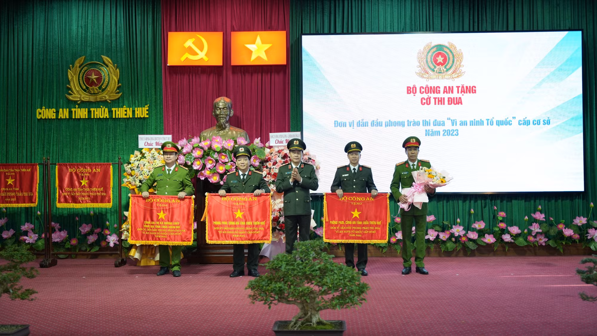 Công an Thừa Thiên Huế giữ vững ANTT, phục vụ hiệu quả mục tiêu đưa địa phương trở thành thành phố trực thuộc Trung ương -0