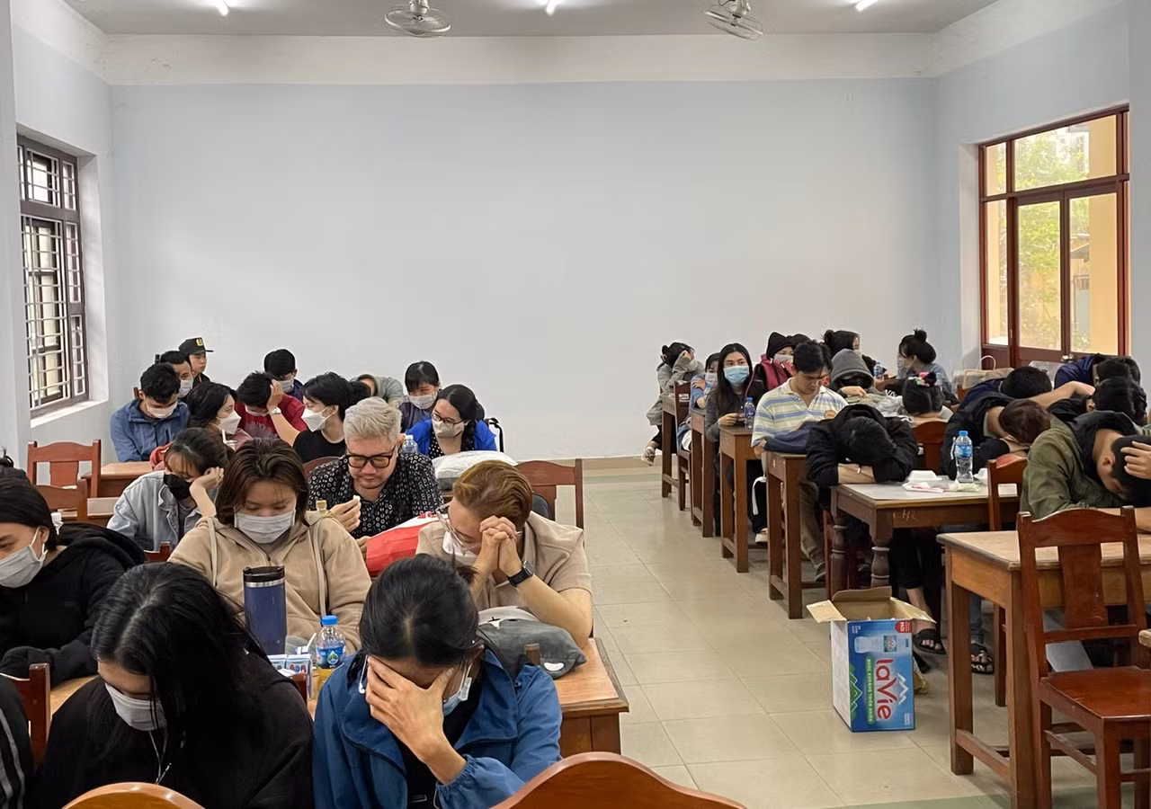 Triệt phá đường dây cho vay lãi nặng do người nước ngoài điều hành, bắt giữ gần 200 đối tượng -0