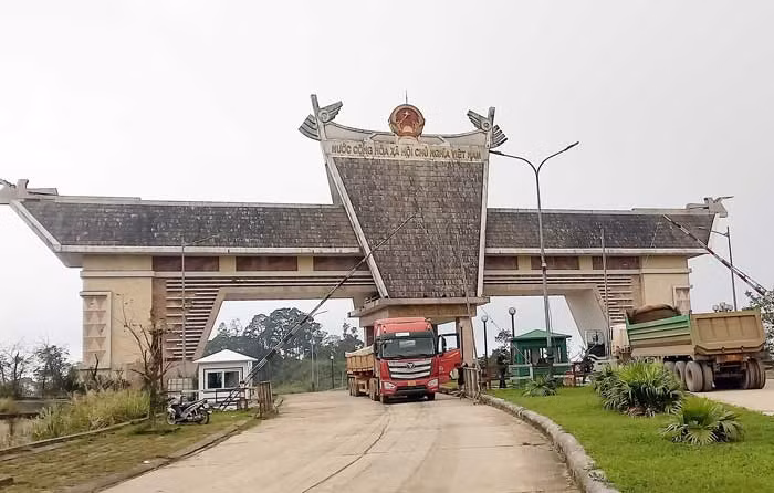 Ngăn chặn ma túy ở Nam Giang -0