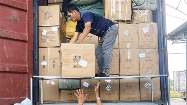 Xe tải chở lô hàng hơn 1 tỷ đồng không có giấy tờ hợp pháp