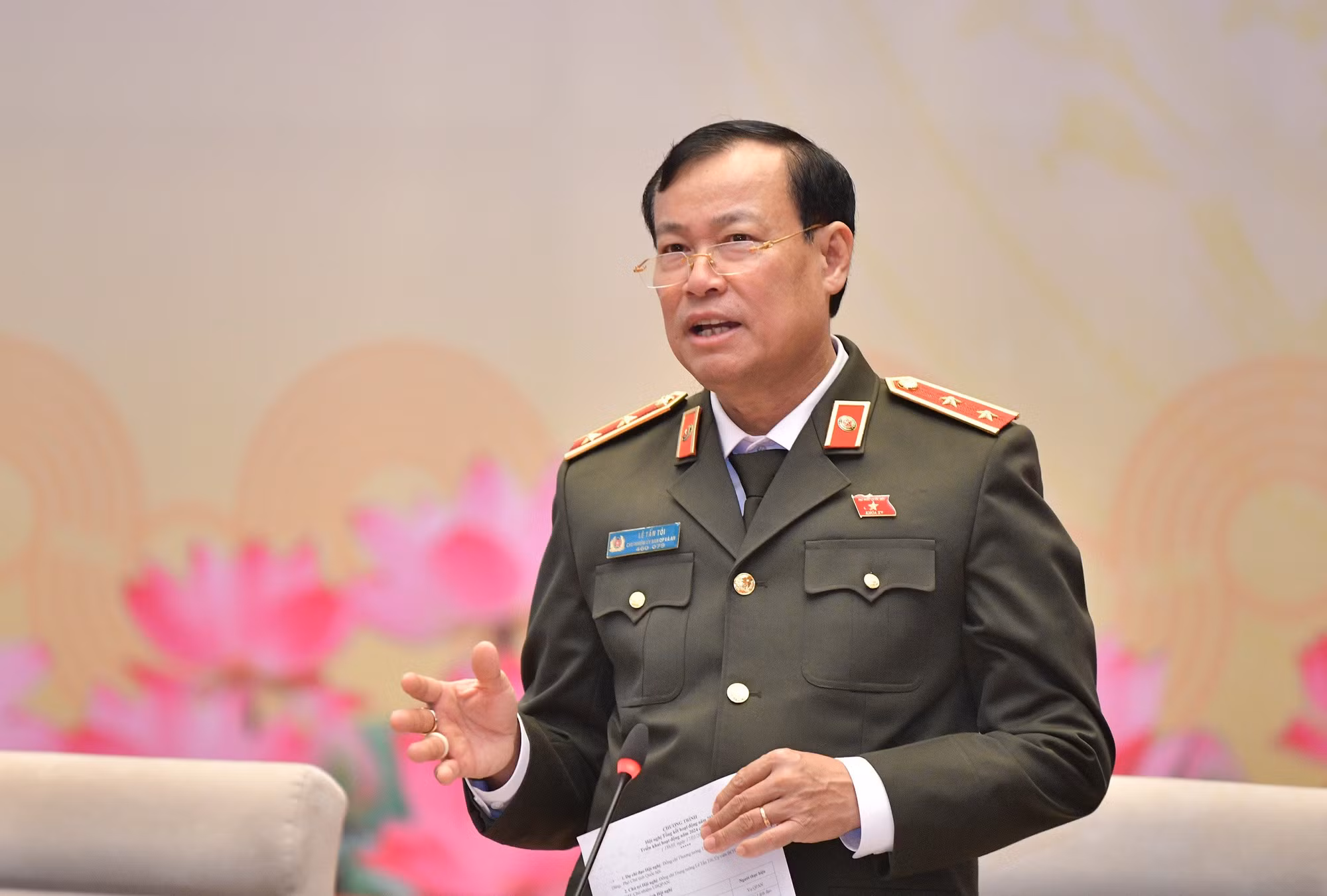 Chủ nhiệm UBQPAN Lê Tấn Tới phát biểu tại hội nghị.
