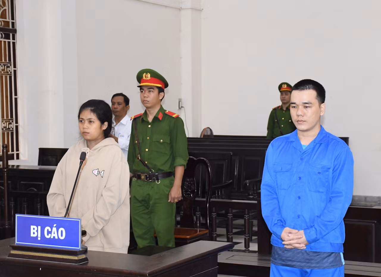 Vợ chồng lãnh án vì bán con với giá 18 triệu đồng&nbsp; -0