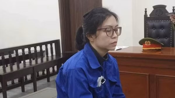 Chiếm đoạt hàng chục tỷ đồng từ mượn danh bố mẹ làm ở nhà máy in tiền