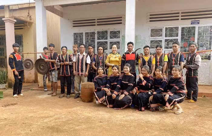 Già làng Tây Nguyên kể chuyện Tết -0