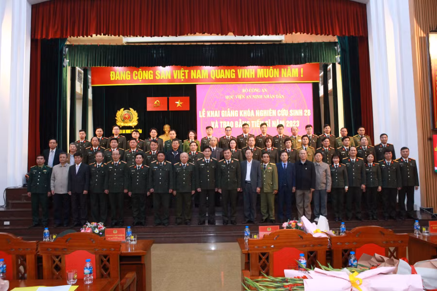 Học viện ANND khai giảng khóa nghiên cứu sinh 28 và trao bằng tiến sĩ năm 2023 -0