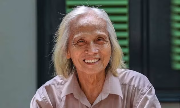 Có một người thơ say đắm -0