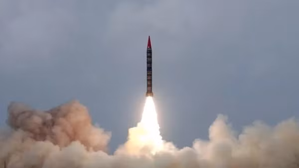 Pakistan không kích mục tiêu ở Iran