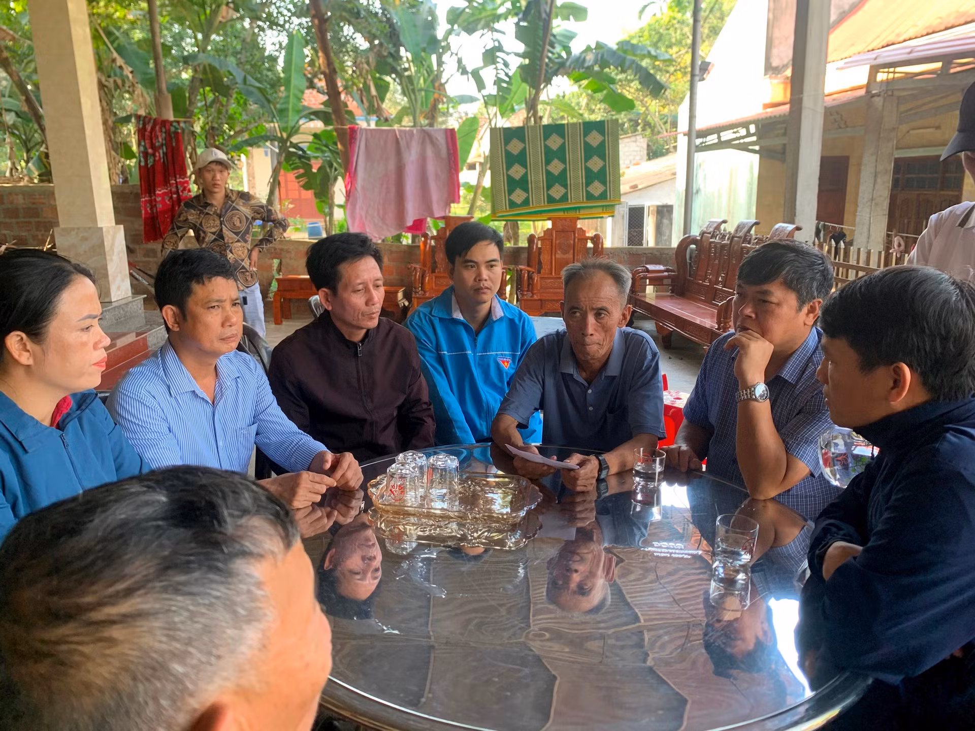 Đau lòng khi 2 em học sinh lớp 3 tắm sông bị đuối nước -0
