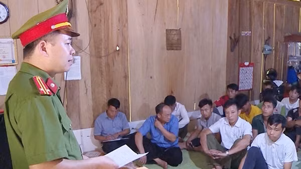 Hạ nhiệt “điểm nóng”ma túy ở Mường Lát