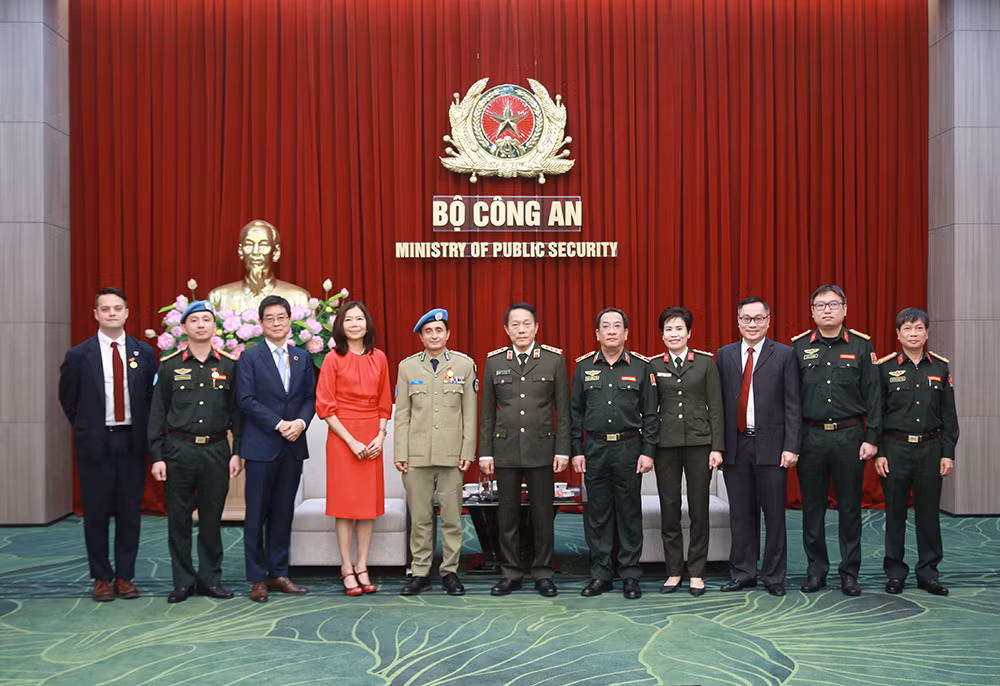 Tiếp tục khẳng định hình ảnh một Việt Nam trách nhiệm, chung tay gìn giữ hòa bình -0