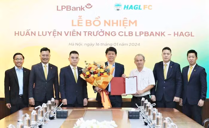 Ông Vũ Tiến Thành trở thành tân HLV trưởng CLB Bóng đá LPBank Hoàng Anh Gia Lai -0