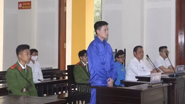 Phó giám đốc cướp ngân hàng lĩnh 4 năm tù