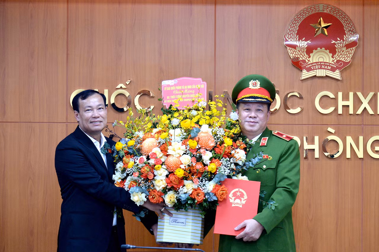Thiếu tướng Nguyễn Quốc Hùng giữ chức Uỷ viên Thường trực Uỷ ban Quốc phòng và An ninh -0