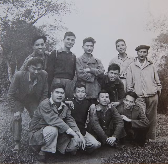 Kim Lân với Văn Cao_ANTG tet_trang 32 -0